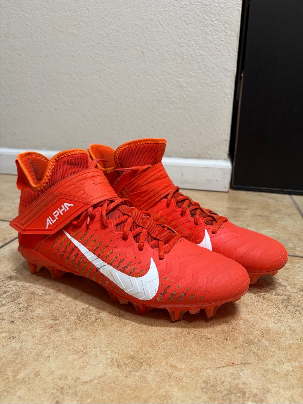 Nike Alpha Pro 2.0 Football Cleats
